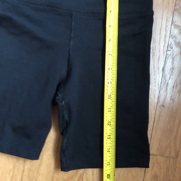 Athleta Elation Ultra High Rise Black Bike Shorts - Picture 4 of 7